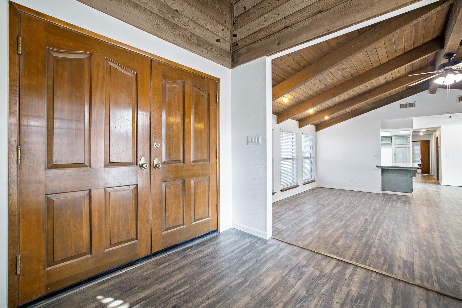 43036 Jacalitos Creek Road Coalinga, CA 93210 - Photo 7 of 85 a view of entryway with wooden floor