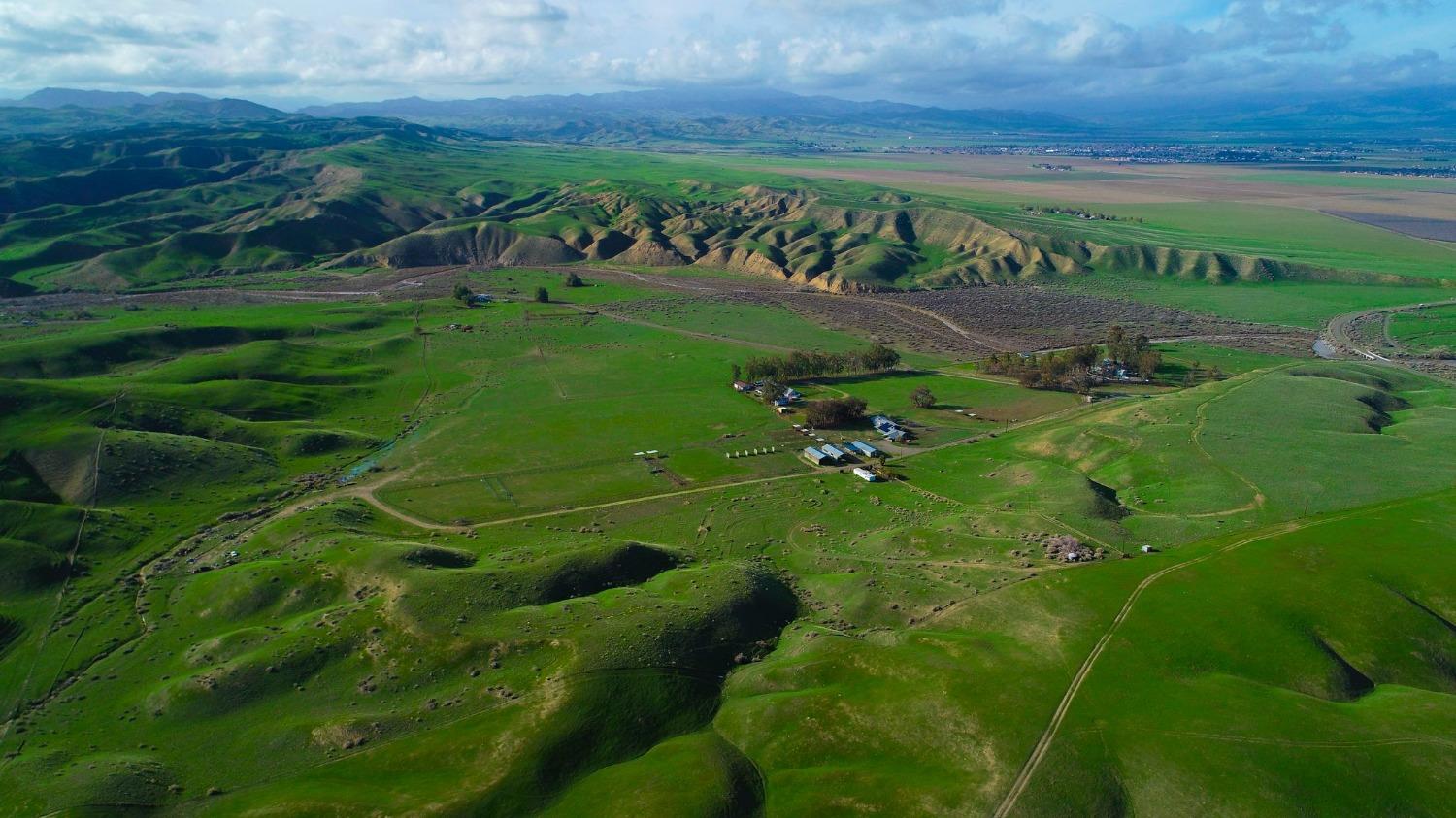 43036 Jacalitos Creek Road Coalinga, CA 93210 - Photo 82 of 85 a view of a field with an outdoor space