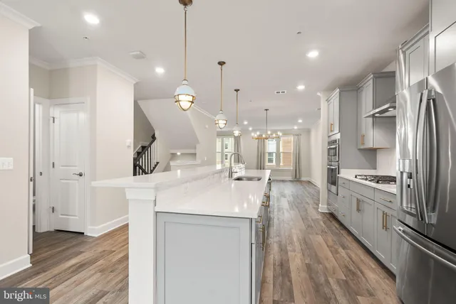 $565,000 | 20702 Wood Quay Drive, Sterling, VA 20166