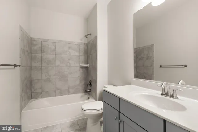 $565,000 | 20702 Wood Quay Drive, Sterling, VA 20166