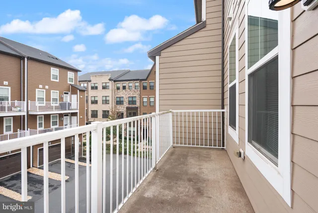 $565,000 | 20702 Wood Quay Drive, Sterling, VA 20166