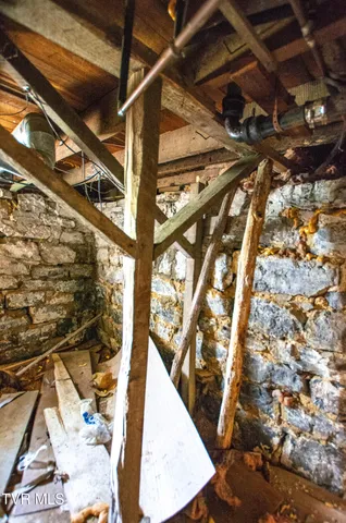 $149,000 | 990 West Jefferson Street, Wytheville, VA 24382