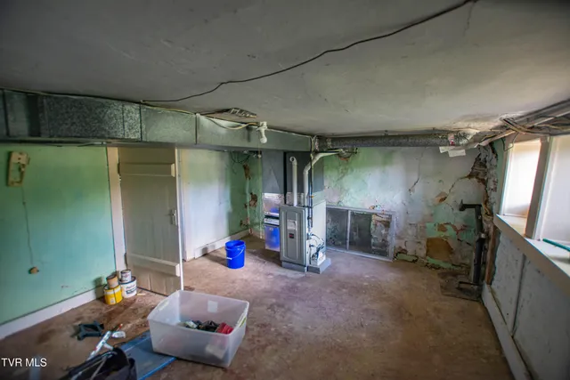 $149,000 | 990 West Jefferson Street, Wytheville, VA 24382