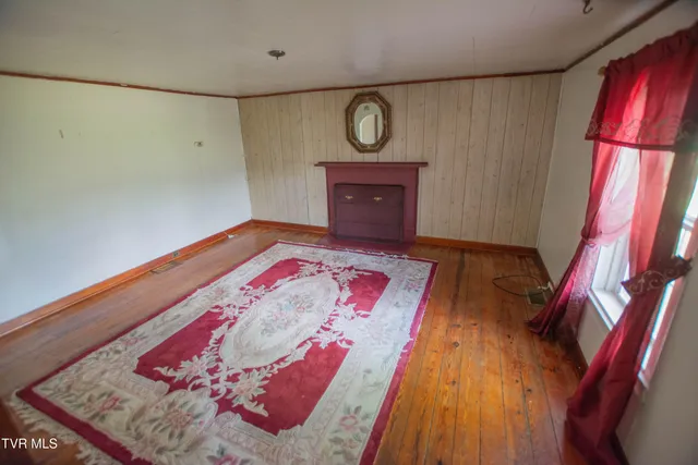 $149,000 | 990 West Jefferson Street, Wytheville, VA 24382