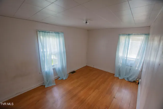 $149,000 | 990 West Jefferson Street, Wytheville, VA 24382