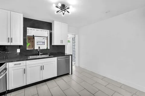 $649,999 | 6630 Cody Street, Hollywood, FL 33024