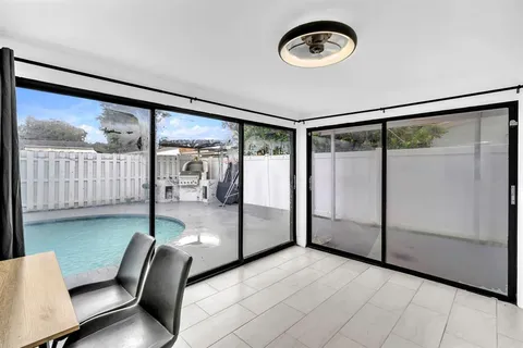 $649,999 | 6630 Cody Street, Hollywood, FL 33024