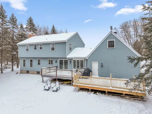 $499,500 | 33214 Nueman Court, Lindstrom, MN 55045