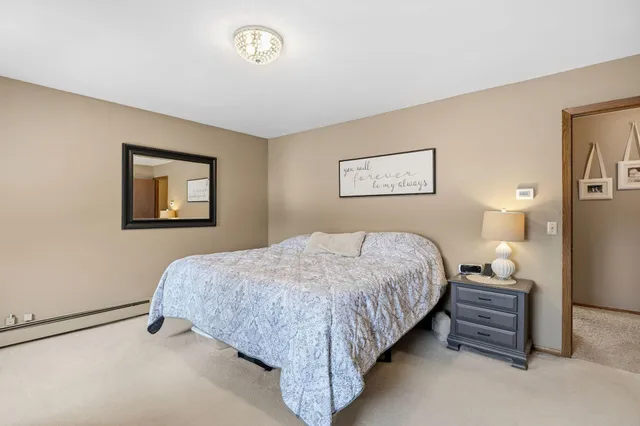 $499,500 | 33214 Nueman Court, Lindstrom, MN 55045