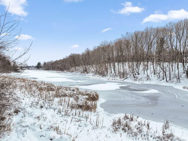 $499,500 | 33214 Nueman Court, Lindstrom, MN 55045