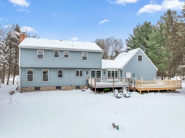 $499,500 | 33214 Nueman Court, Lindstrom, MN 55045