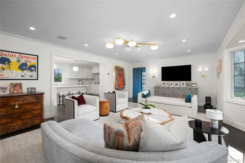 $3,295,000 | 151 Griffen Avenue, Scarsdale, NY 10583