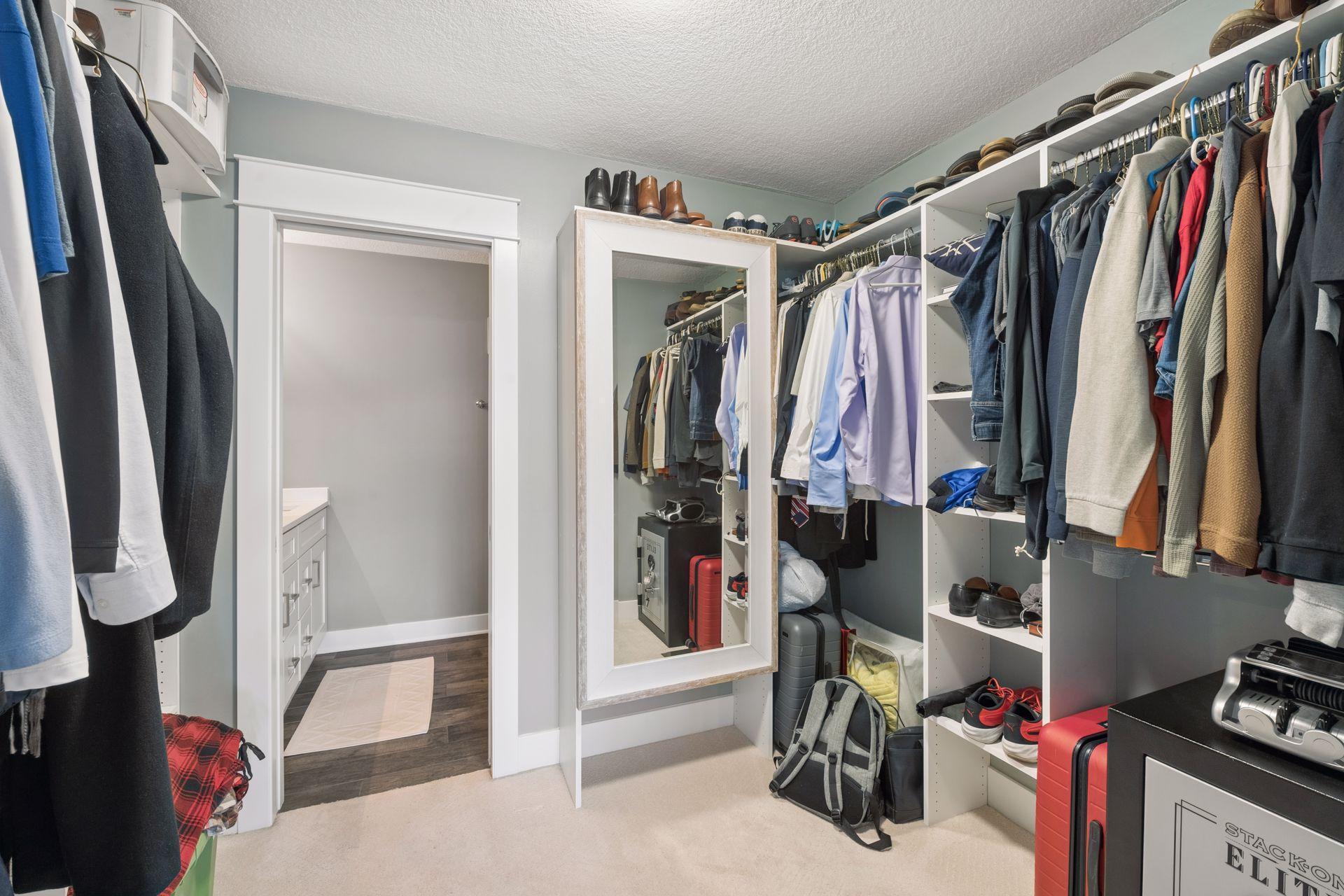 10401 Cedar Lake Road, Unit 410 Minnetonka, MN 55305 - Photo 20 of 34