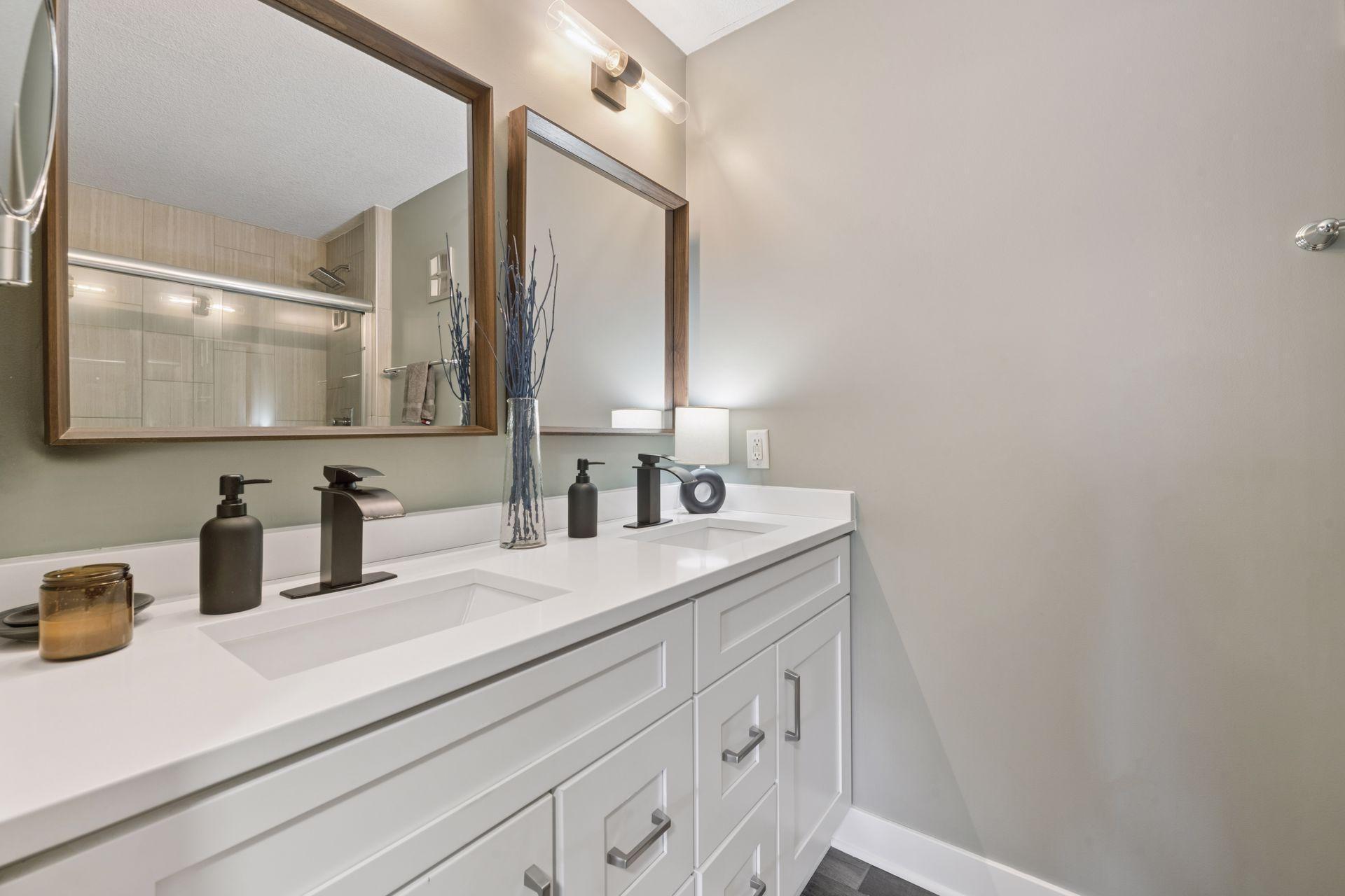 10401 Cedar Lake Road, Unit 410 Minnetonka, MN 55305 - Photo 21 of 34