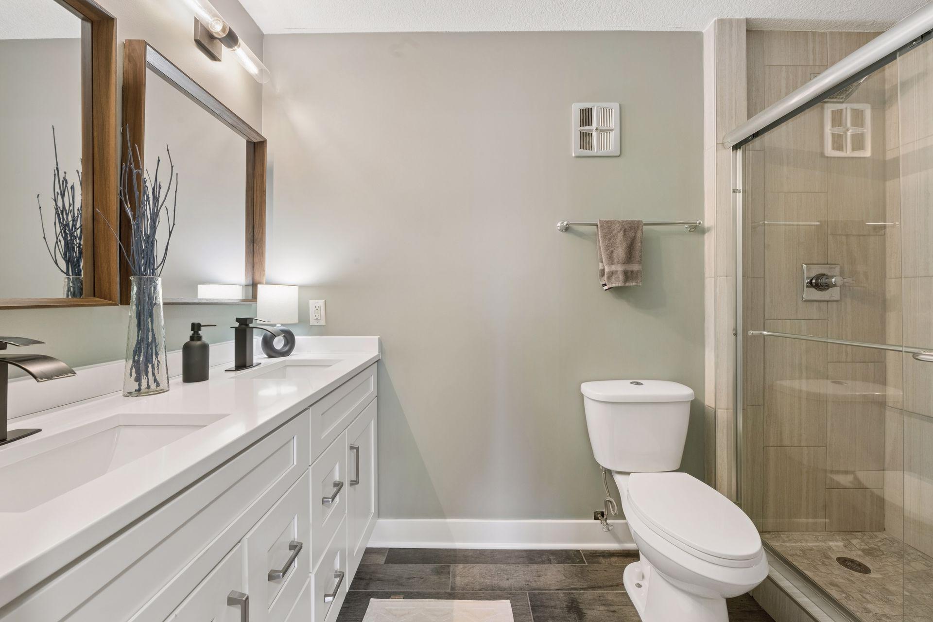 10401 Cedar Lake Road, Unit 410 Minnetonka, MN 55305 - Photo 22 of 34