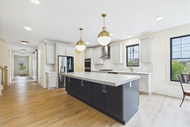 20470 Old Hicks Road Long Grove, IL 60047 - Photo 4 of 14