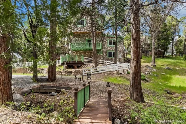 $649,900 | 27538 Meadow Drive, Lake Arrowhead, CA 92352