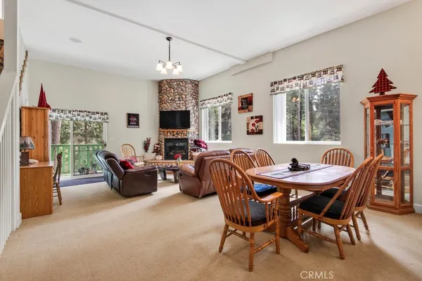 $649,900 | 27538 Meadow Drive, Lake Arrowhead, CA 92352