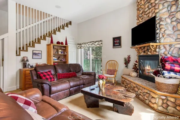 $649,900 | 27538 Meadow Drive, Lake Arrowhead, CA 92352