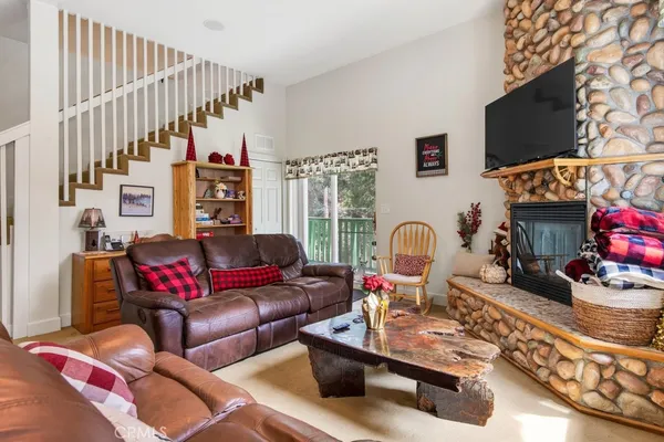 $649,900 | 27538 Meadow Drive, Lake Arrowhead, CA 92352