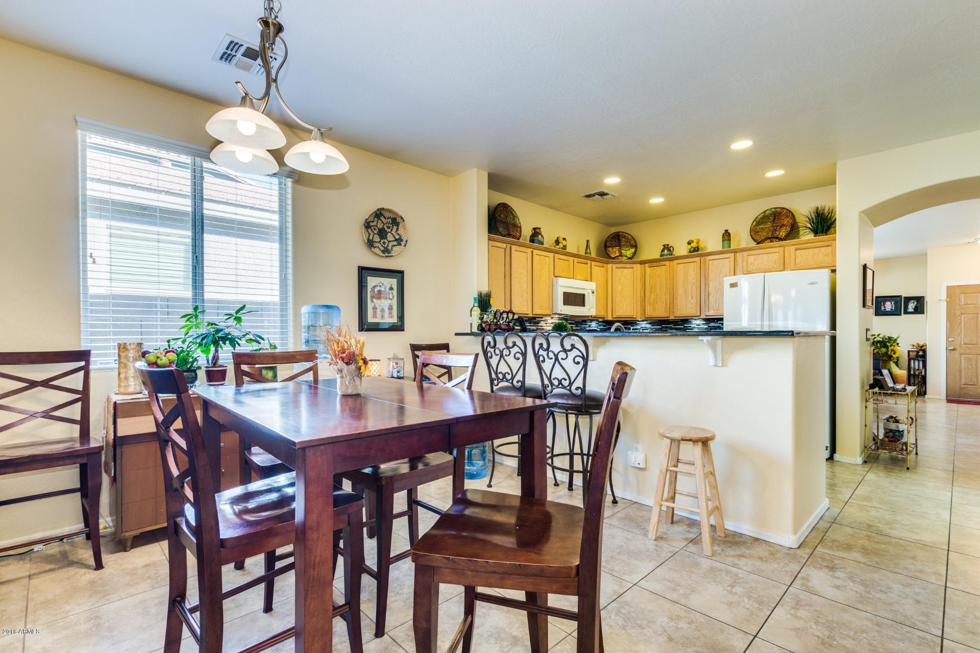 19116 North Lariat Road Maricopa, AZ 85138 - Photo 8 of 19 0008-Lariat (9)