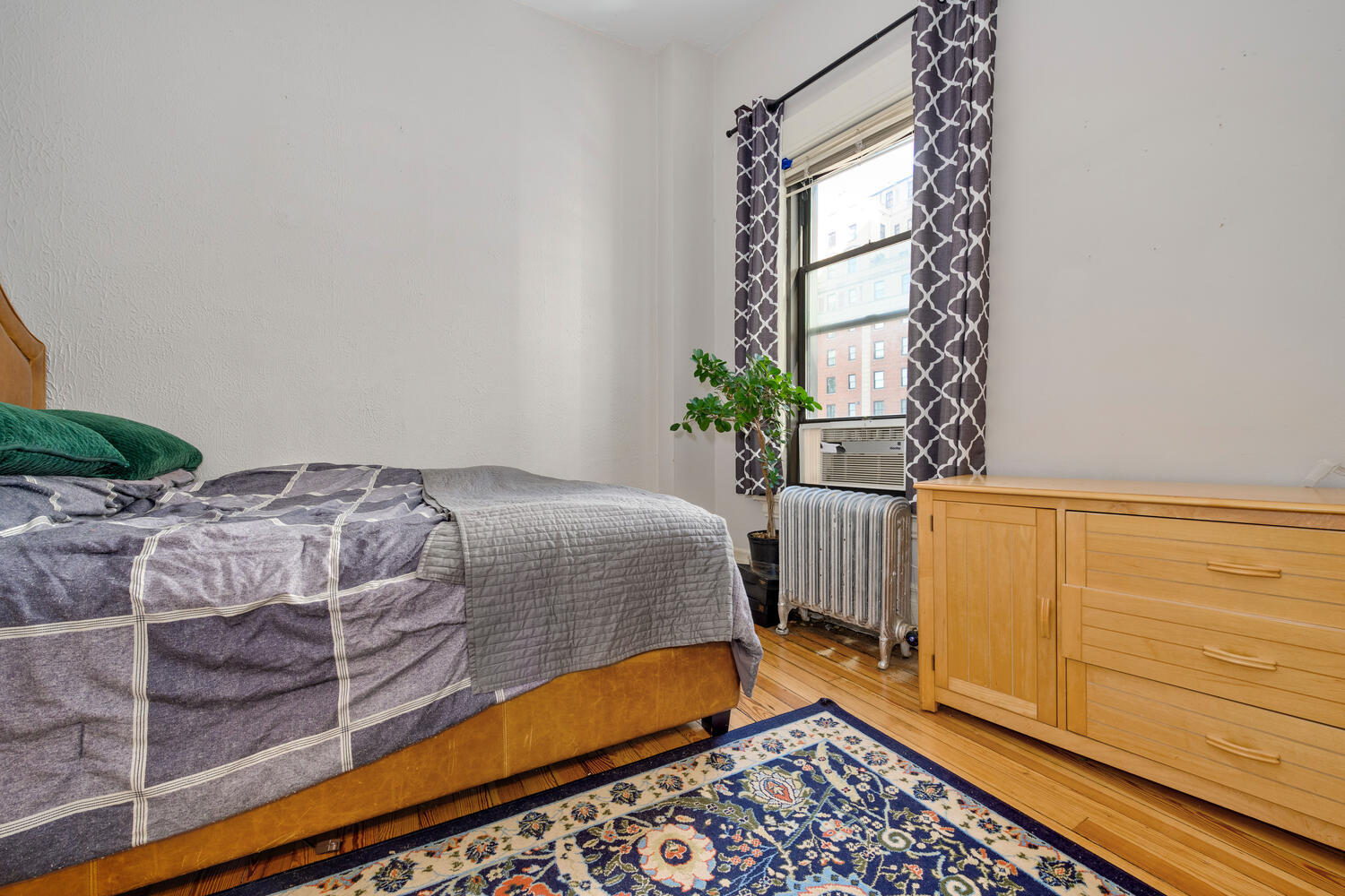 20 East Goethe Street, Unit 605 Chicago, IL 60610 - Photo 9 of 11