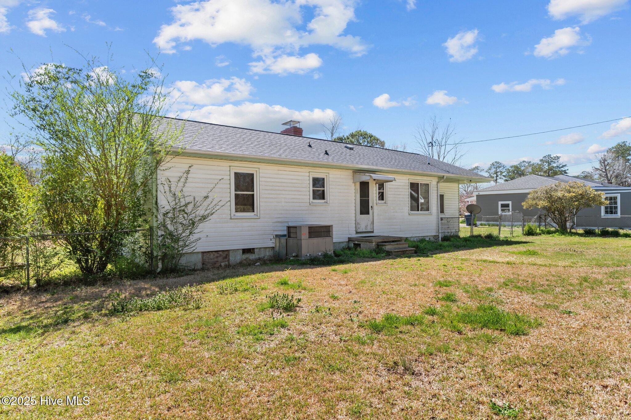 214 Bryan Street Havelock, NC 28532 - Photo 11 of 38 Rear view