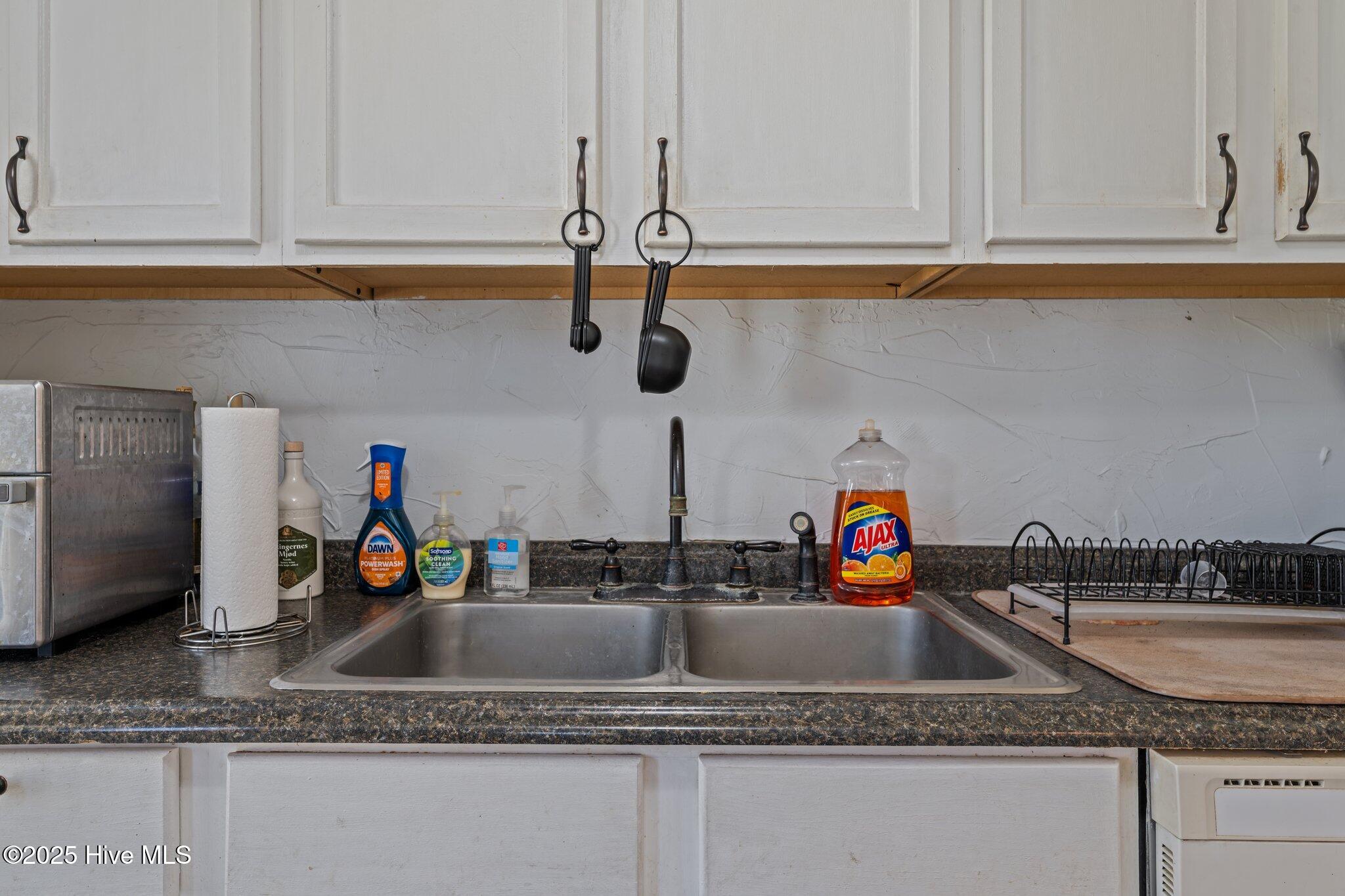 214 Bryan Street Havelock, NC 28532 - Photo 15 of 38 Kitchen