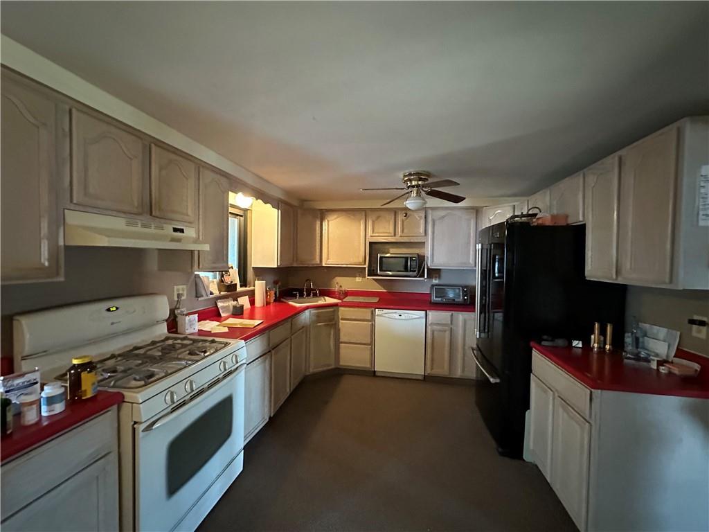 1104 Cherry Street Latrobe, PA 15650 - Photo 12 of 19