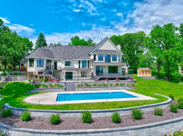 $1,899,000 | 9175 107th Street North, Stillwater, MN 55082