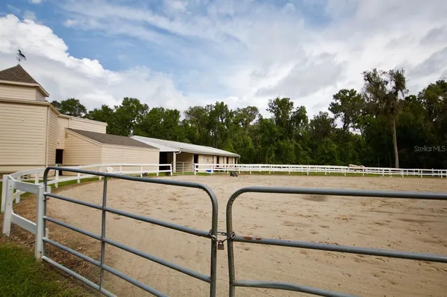 $190,000 | 233 Crown Oaks Way, Unit 233, Longwood, FL 32779