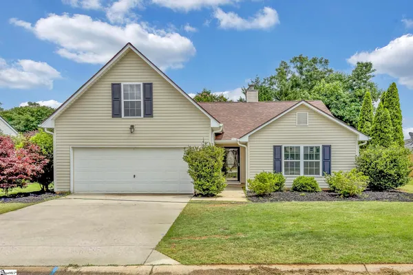 $314,900 | 4 Raleigh Court, Simpsonville, SC 29681