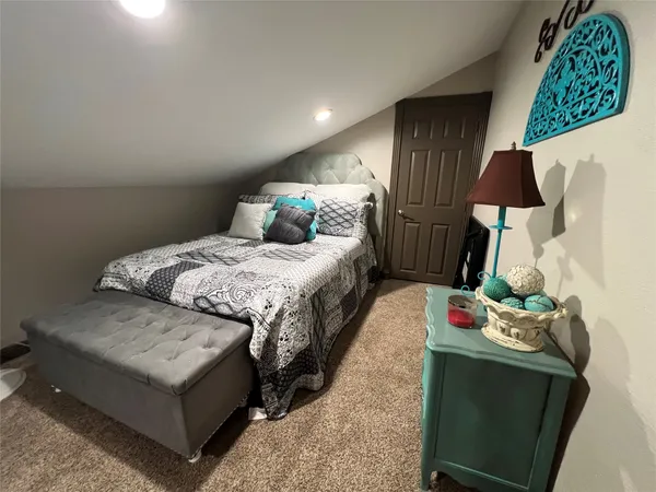 $325,000 | 15435 Carmel Drive, Unit 40, Willis, TX 77318