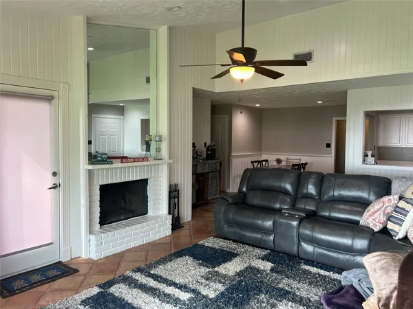 $325,000 | 15435 Carmel Drive, Unit 40, Willis, TX 77318