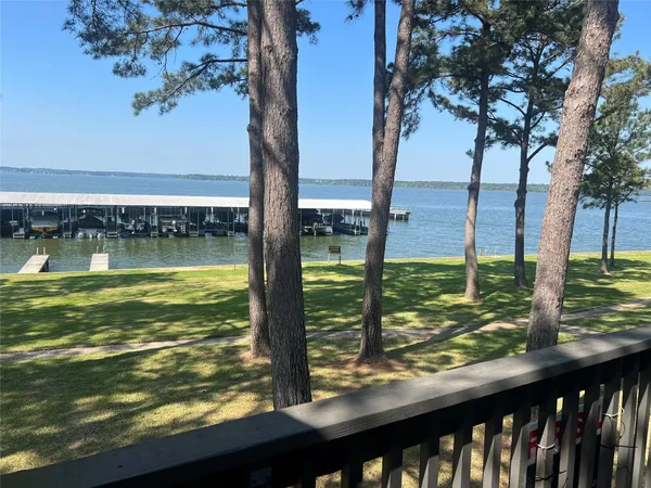 $325,000 | 15435 Carmel Drive, Unit 40, Willis, TX 77318