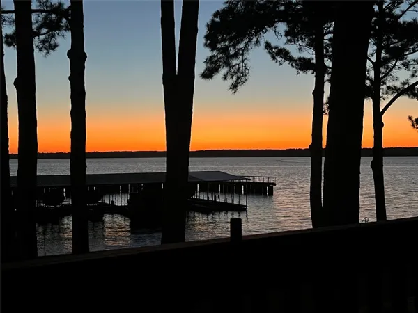 $325,000 | 15435 Carmel Drive, Unit 40, Willis, TX 77318