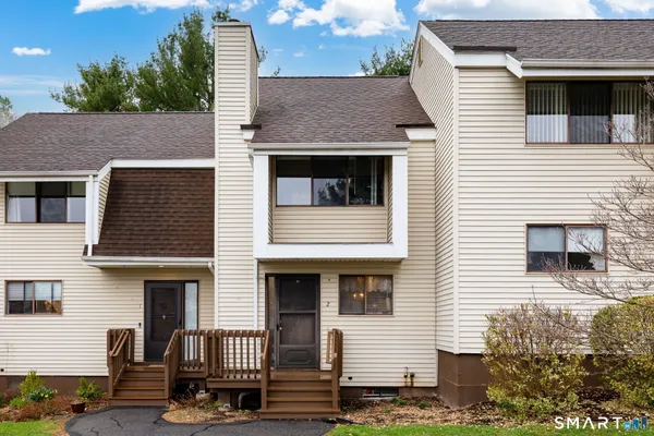 $280,000 | 2 Spice Hill Drive, Unit 2, Wallingford, CT 06492