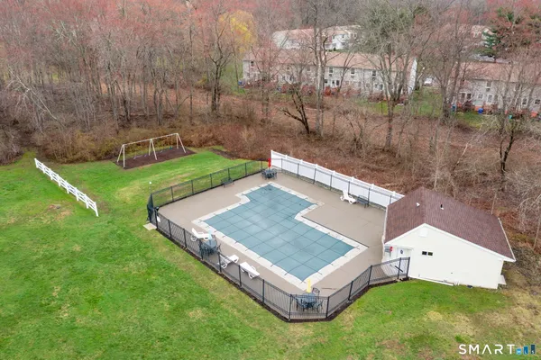 $280,000 | 2 Spice Hill Drive, Unit 2, Wallingford, CT 06492