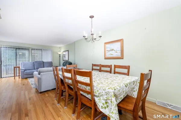 $280,000 | 2 Spice Hill Drive, Unit 2, Wallingford, CT 06492