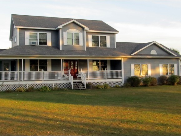 561 Middle Road Swanton, VT 05488 - Photo 4 of 35