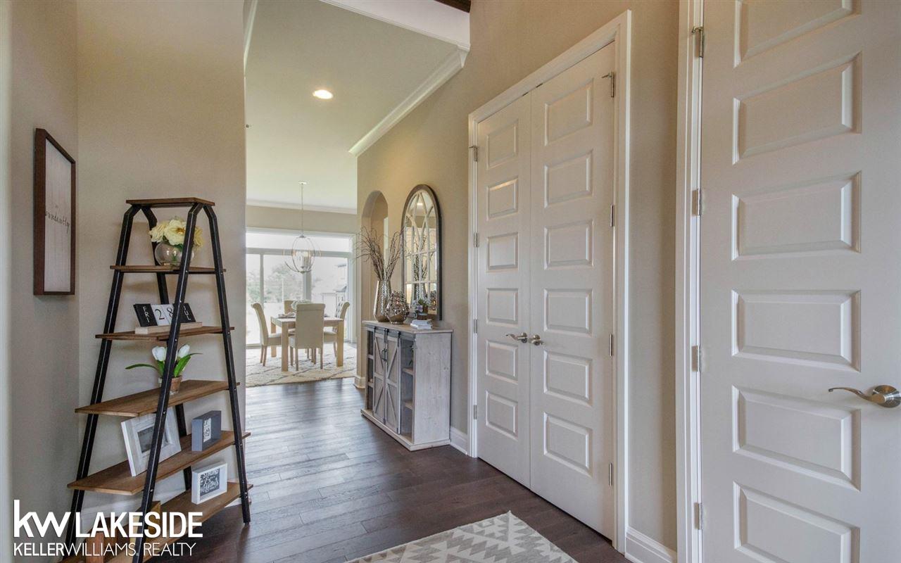 1719 Traceky, Unit 275 Rochester Hills, MI 48306 - Photo 5 of 39