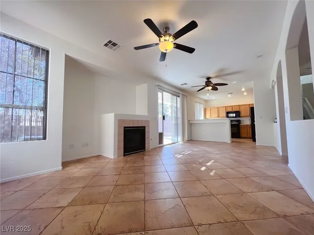 $2,250 | 1704 Stonefield Street, Las Vegas, NV 89144