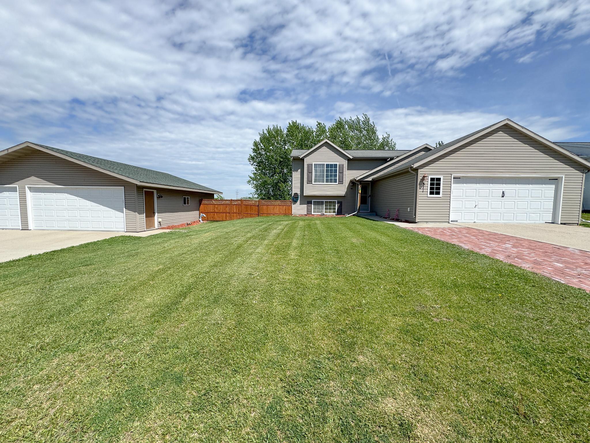 311 Cardinal Place Audubon, MN 56511 - Photo 2 of 54