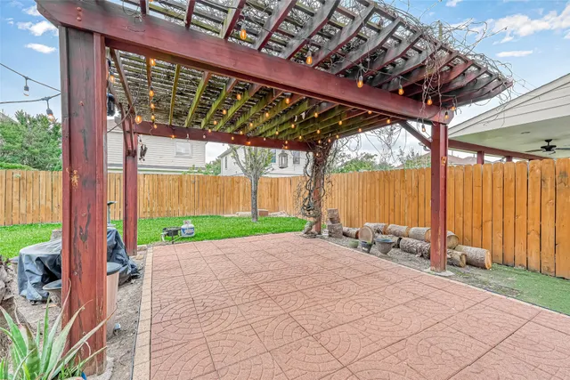 $2,100 | 19443 Maywood Falls Circle, Houston, TX 77084