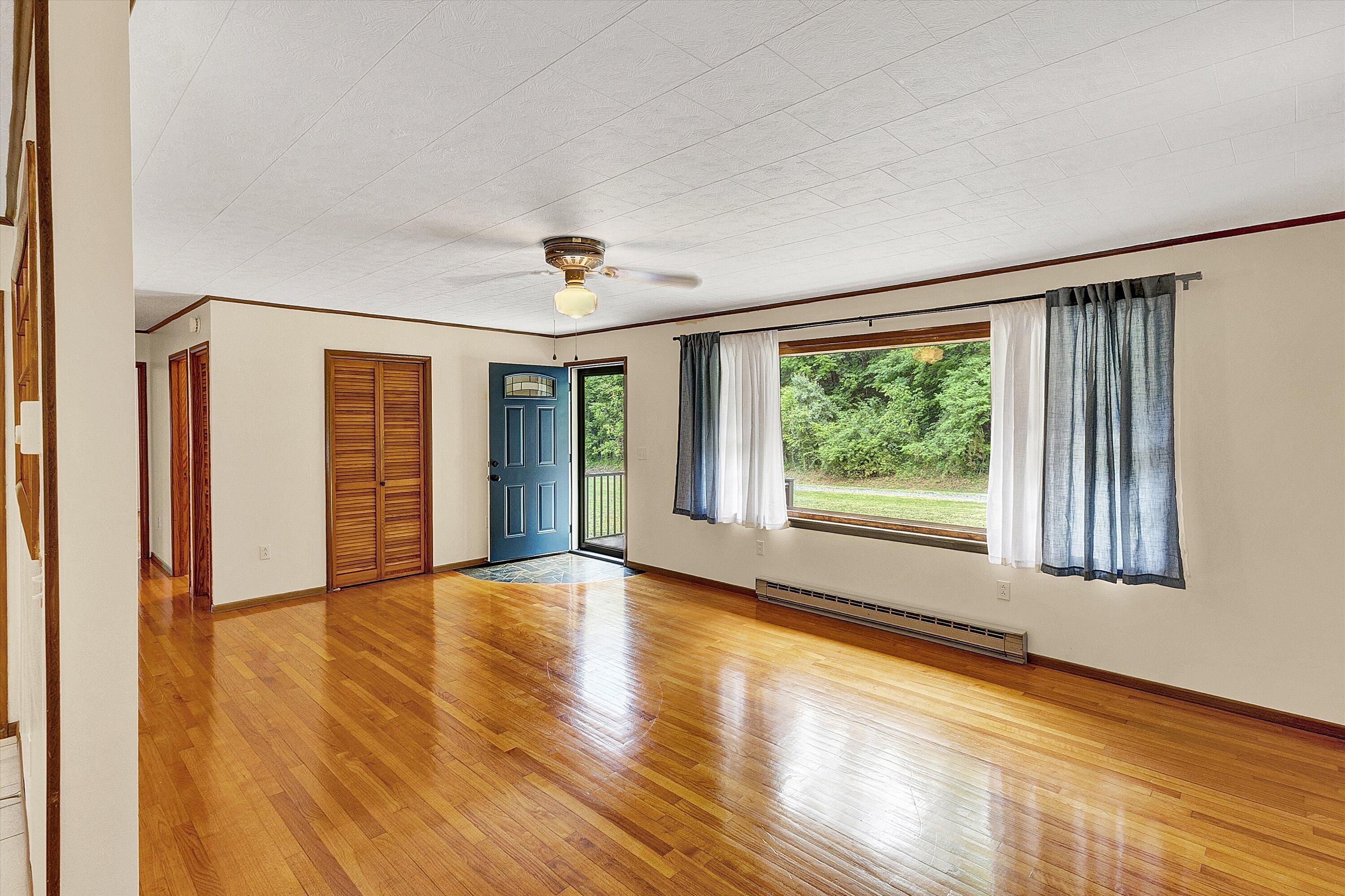 6715 McKinney Hollow Road Eagle Rock, VA 24085 - Photo 6 of 32 06-SGP-53