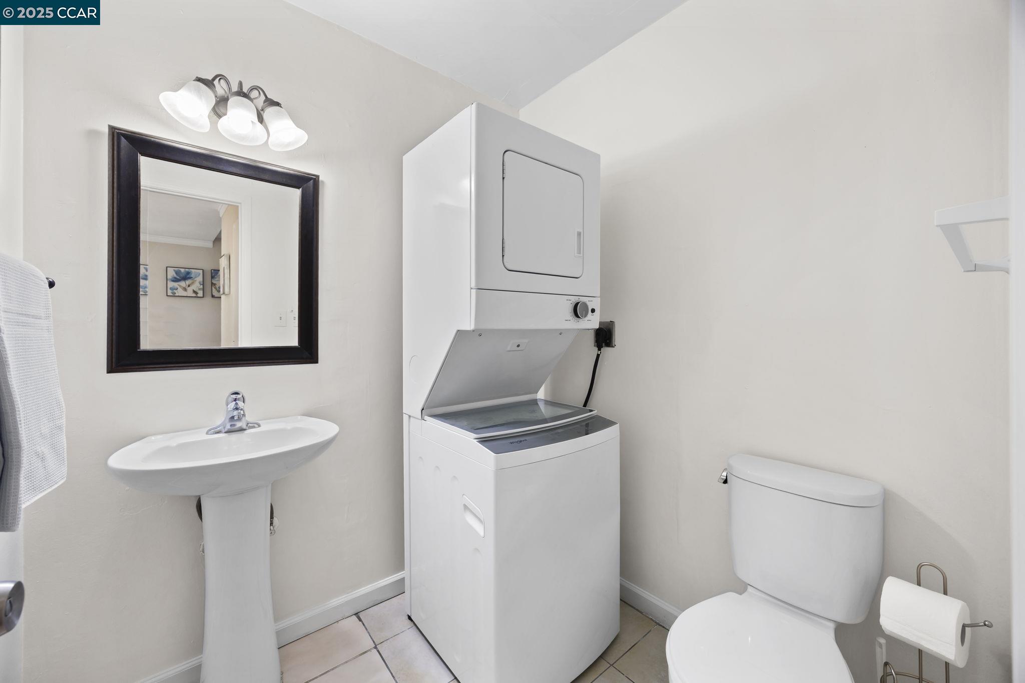 2045 Sierra Road, Unit 2 Concord, CA 94518 - Photo 13 of 18