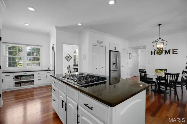 $1,075,000 | 50 Crocknaraw Lane, Weldon Spring, MO 63304