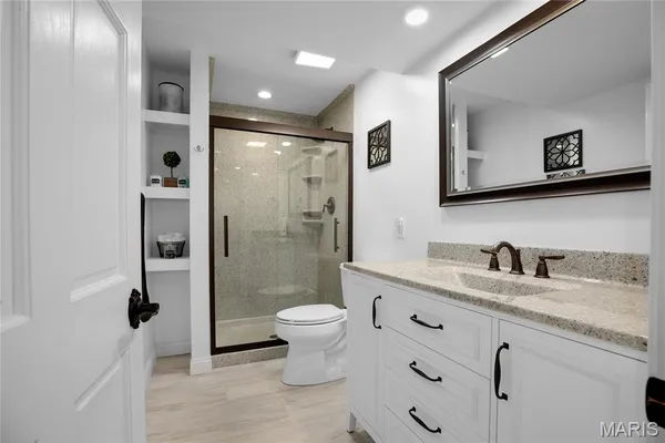 $1,075,000 | 50 Crocknaraw Lane, Weldon Spring, MO 63304