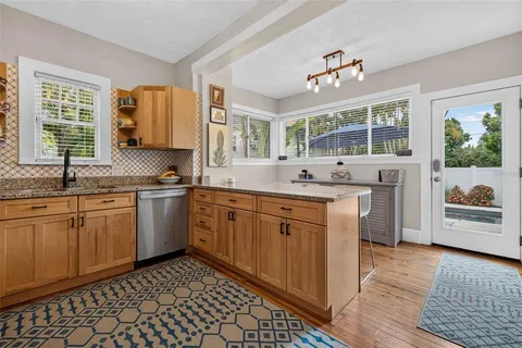 $1,100,000 | 775 28th Avenue North, St. Petersburg, FL 33704