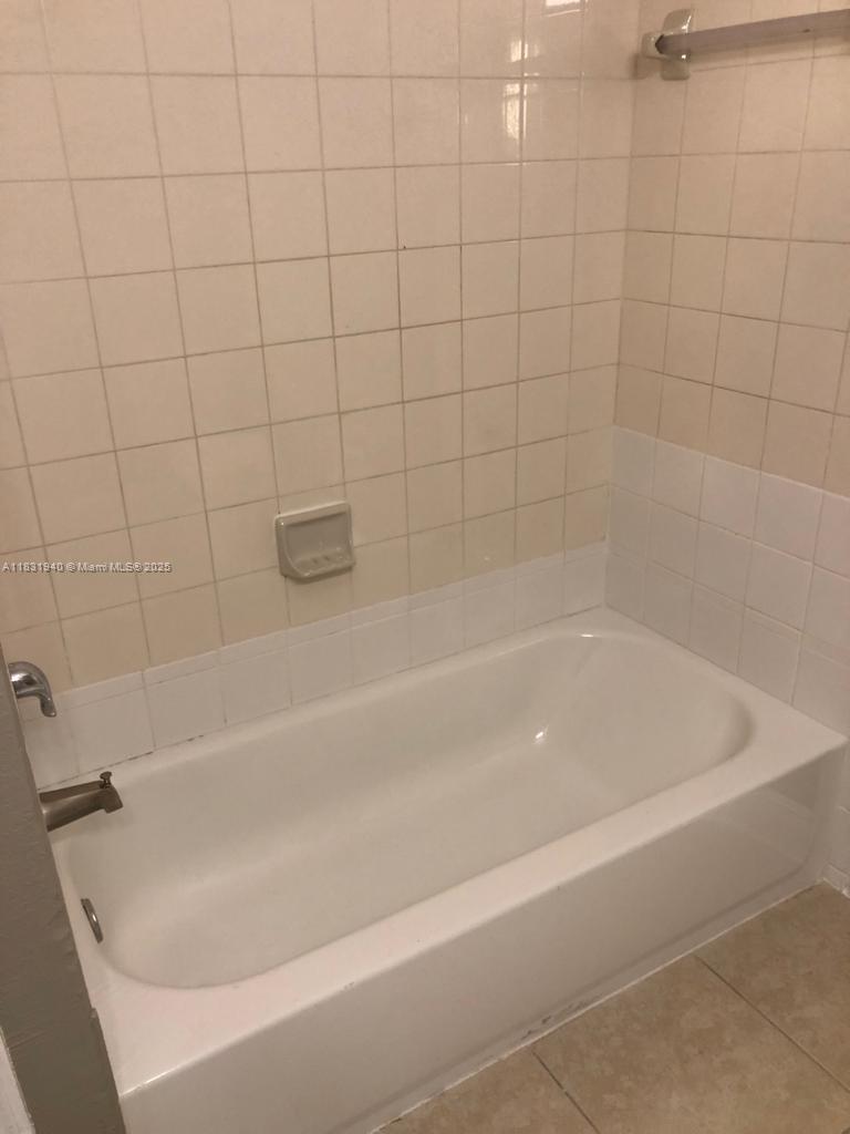 1663 Southeast 29th Street, Unit 109 Homestead, FL 33035 - Photo 19 of 32